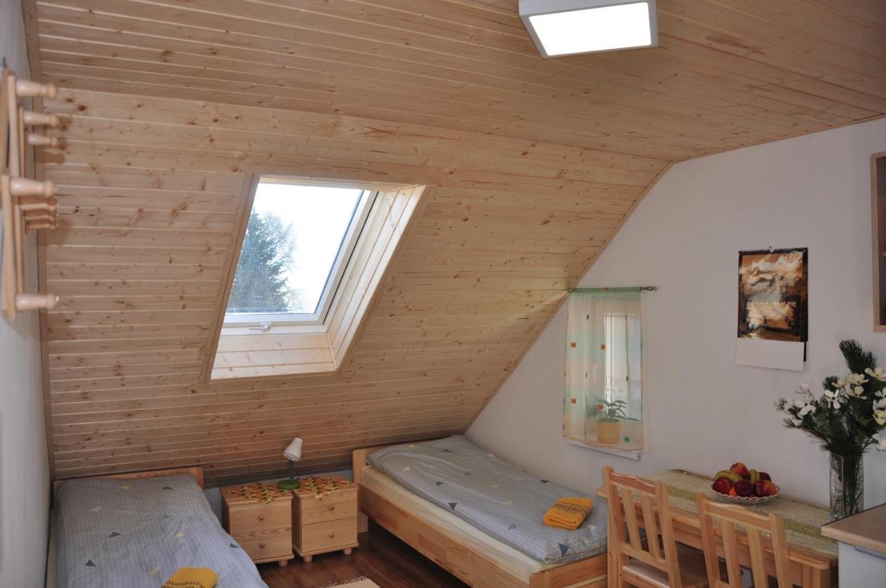 Forester Apartment Зуберец Екстериор снимка