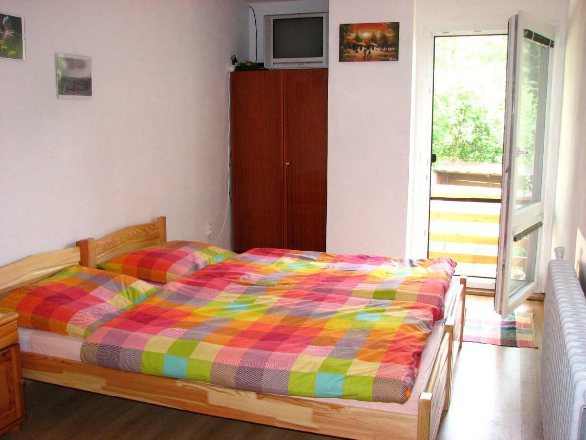 Forester Apartment Зуберец Екстериор снимка